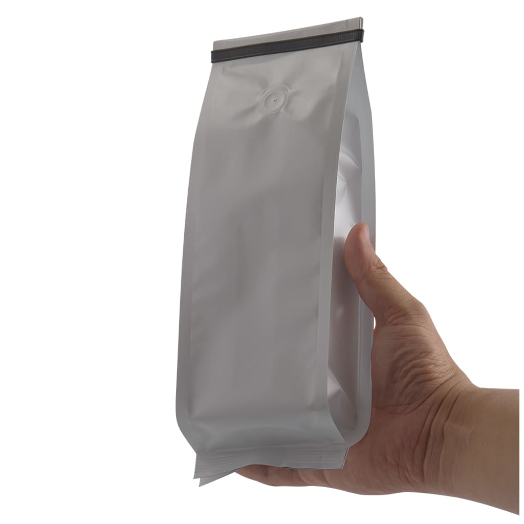 empaque-blanco-para-cafe-molido con valvula 500 gr